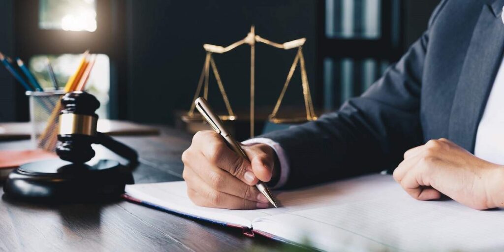 مشاوره تلفنی حقوقی عدل آرا