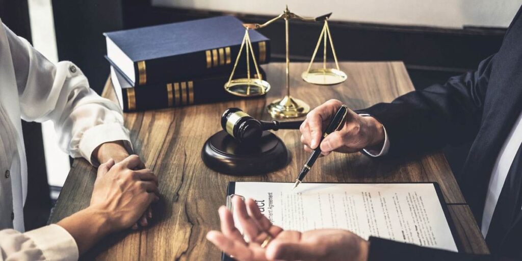 مشاوره حقوقی تلفنی